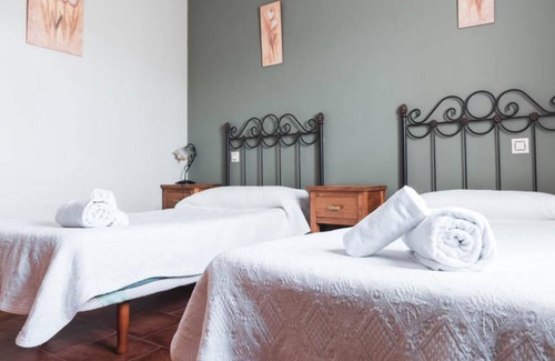Cardenosa Apartment | Relax at Casa Rural El Caño Del Santo with Private Terrace