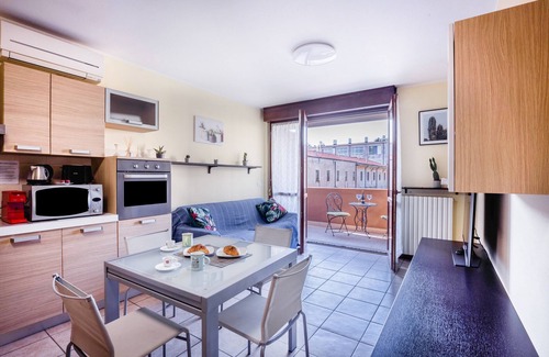 Cittadella Apartment | Perfect Stay at Casa San Domenico: Balcony, Wi-Fi & More!