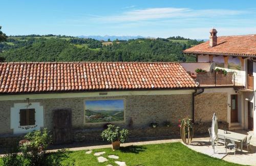Bonvicino Apartment | Family-Friendly Apartment Cavallo with Pool Access