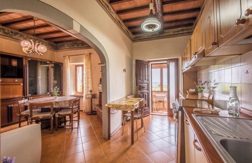 Crocina Apartment | Stylish Casa Vacanze del Borgo: Garden, Wi-Fi & More