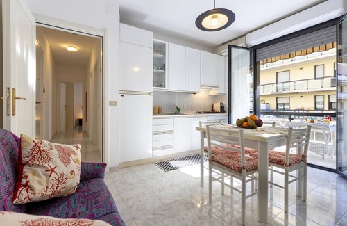 Lido Apartment | Inviting Apartment "Casetta della Marina" with Ocean View