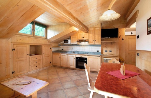 Livigno Apartment | Mountain-View Apartment with Wi-Fi, Terrace & Garden Access