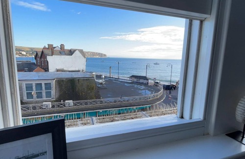 Swanage Apartment | Seaside Apartment in Swanage with Spectacular Views