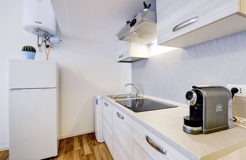 Sirmione Apartment | Central Sirmione Apartment Cesare Near Thermal Baths
