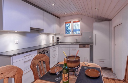 Hasliberg Wasserwendi Apartment | Scenic Apartment with Panoramic Mountain and Lake Views