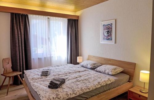 Grindelwald Apartment | Apartment Chalet Almis-Bödeli-1 by Interhome