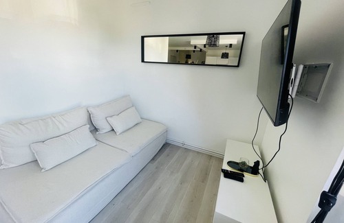 Flers-Breucq Apartment | Welcoming Apartment Charmant Cocon Plus for Family Getaways
