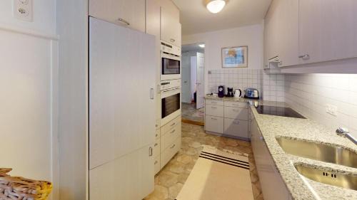 Sankt Moritz-Bad Apartment | Family-Friendly Stay at Apartment Chavallera 5, Rated 9.1
