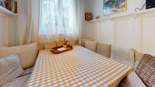 Sankt Moritz-Bad Apartment | Family-Friendly Stay at Apartment Chavallera 5, Rated 9.1