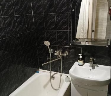 Sums'ka oblast Apartment | Pet-Friendly Apartment Chernihivska 13: Family Welcome