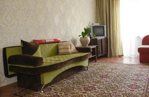 Shostka Apartment | Pet-Friendly Stay at Apartment Chernovola 7A - Rated 8.1
