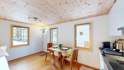 Pontresina Apartment | Discover Apartment Chesetta: Child-Friendly Retreat Rated 9/10