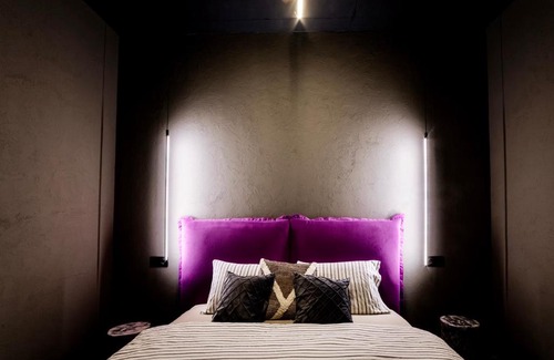 Kostroma Apartment | Pet-Friendly Apartment Chicago with 10/10 Guest Ratings