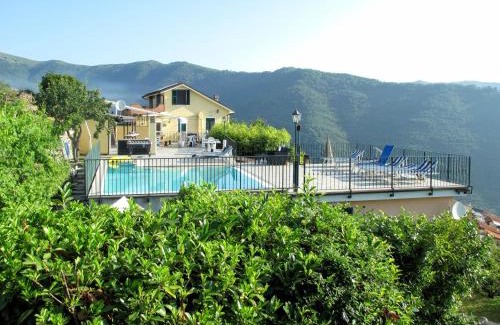 Valloria Apartment | Family-Friendly Apartment Ciclamino with Pool & Hot Tub