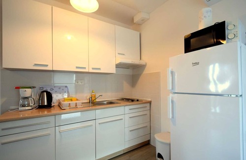Gabonjin Apartment | Top-Rated Apartment Cindrić 2 with Kitchen & Breakfast
