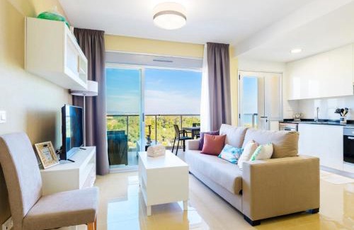 Cabanes Apartment | Oceanfront Apartment Ciudad Jardin - Marina d'Or by Interhome