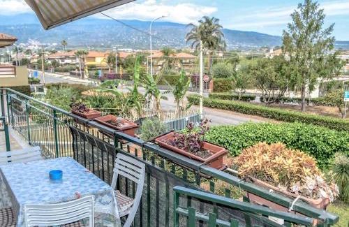 Fondachello Apartment | Comfortable Apartment Clara: Family & Pet Friendly Stay