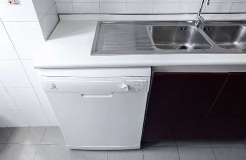 Carrobbio Apartment | Cozy Apartment Steps from Duomo with Spa & Hot Tub