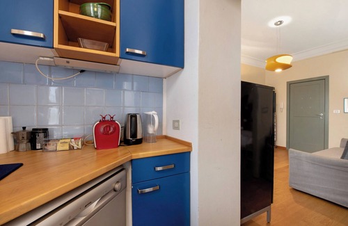 Loreto Apartment | Apartment 'Comfy and Quiet, Great Location' with Balcony, Wi-Fi and Air Conditioning