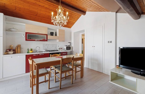 Arona Apartment | Apartment 'Comodo, Pratico E Tranquillo' with Mountain View, Wi-Fi and Air Conditioning