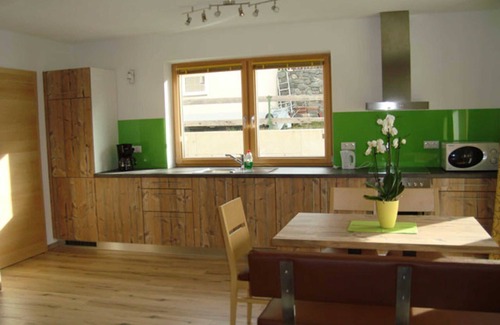 Pfunds Apartment | Ocean View Apartment CORINNA 1 - Family Friendly Retreat