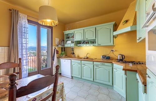 Ceret Apartment | Apartment 'Côté Jardin' with View, Terrace and Garden, 2 Minutes from the Center of Céret