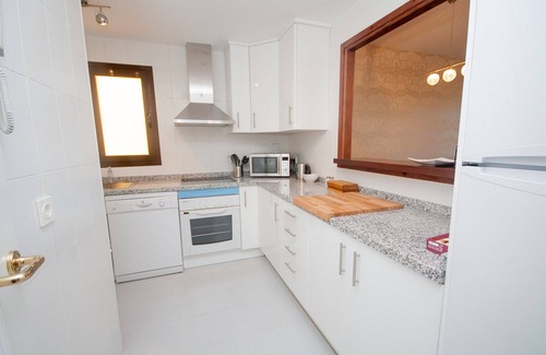 Castillo de Sabinillas Apartment | Cozy Apartment in Tranquil Area Near Beaches and Shops