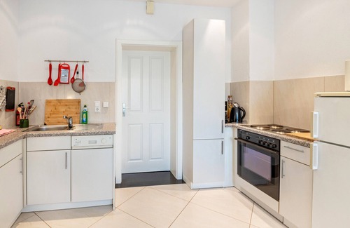Gottscheina Apartment | Apartment 'Creutzer' with Shared Terrace, Private Garden and Wi-Fi