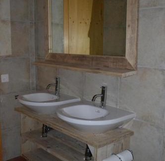 Anzere Apartment | Premier Apartment Cristal: 4-Star, Pet-Friendly Retreat