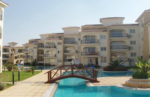 Gastria Apartment | Family-Friendly Apartment with Pool and Kitchen Amenities