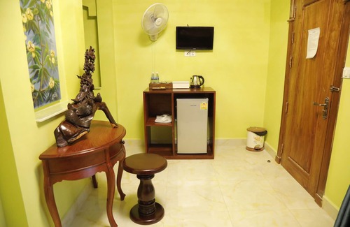 Sangkat Sla Kram Apartment | Relaxing Getaway at Romchek Flower with Pool & Spa