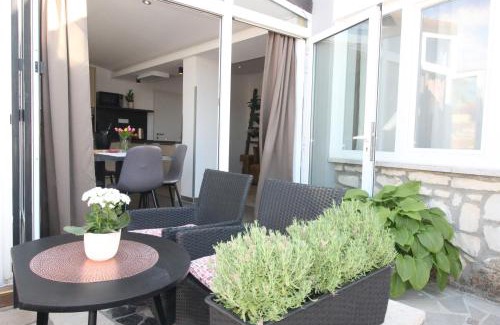 Rovinjsko Selo Apartment | Top-Rated Apartment Da Vita: Family-Friendly Retreat