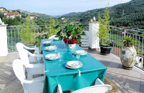 Isolalunga Apartment | Family-Friendly Retreat at Apartment Daniela - DOL295