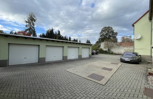 Finsterwalde Apartment | Cozy Apartment 'Das Grüne Haus' with Garden & Terrace Access
