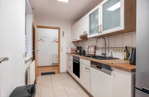 Bad Harzburg Apartment | Apartment 'Das Spatzennest' with Mountain View, Private Terrace and Wi-Fi
