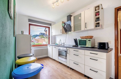 Riol Apartment | Tranquil Apartment 'Das Spatzennest' with Private Terrace