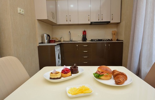 Chugureti Apartment | Stylish Apartment Dat Exx: 4-Star Stay near Marjanishvili