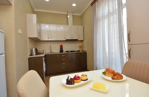 Chugureti Apartment | Stylish Apartment Dat Exx: 4-Star Stay near Marjanishvili