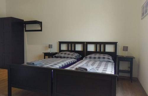 Mehrow Apartment | Comfortable Stay at Apartment House Mehrow with Breakfast