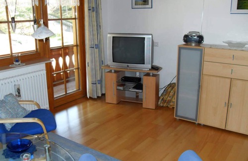 Bernau Apartment | Family-Friendly Apartment Schweizer with Kitchen Amenities