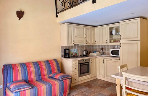 Murato Apartment | Apartment 'De Charme Dans Une Bergerie' with Shared Pool, Wi-Fi and Air Conditioning