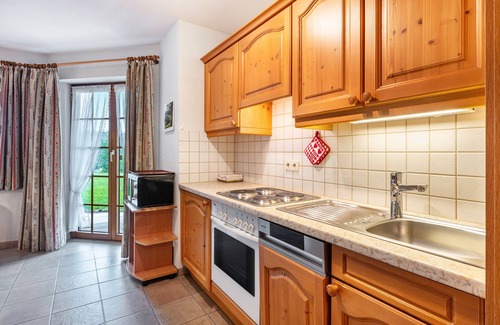 Feldberg Apartment | Apartment 'Typ B Wohnung 2' with Mountain View, Shared Terrace and Wi-Fi