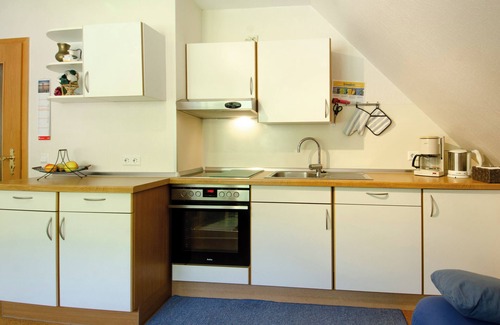 Schnellingen Apartment | Apartment 'Hirschblick' with Mountain View, Shared Terrace and Wi-Fi