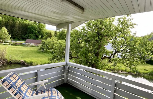 Hayingen Apartment | Apartment '2' with Shared Garden and Wi-Fi