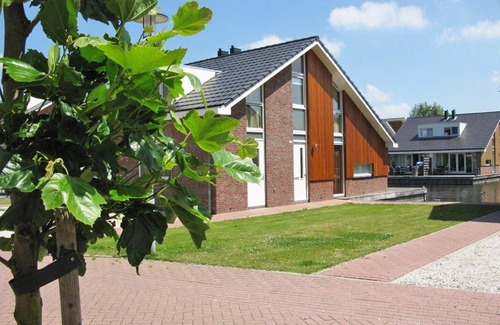 Municipality of Uitgeest Apartment | Oceanfront Apartment De Meerparel - Family & Pet Friendly