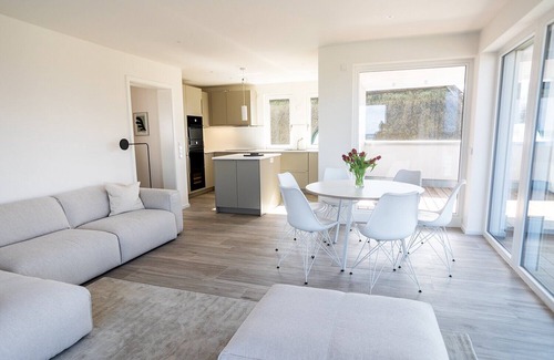 Kalifornien Apartment | Cozy Apartment 'Ferienwohnung Backbord' with Sea View