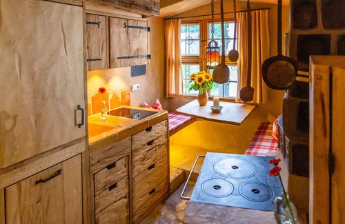 Trostberg Apartment | Relax at Apartment Freiherrnstubn by Schloss Schedling