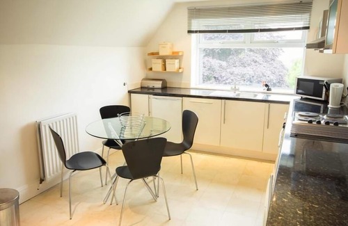 Gateshead Apartment | Deluxe Apartment with Garden View & Breakfast Included