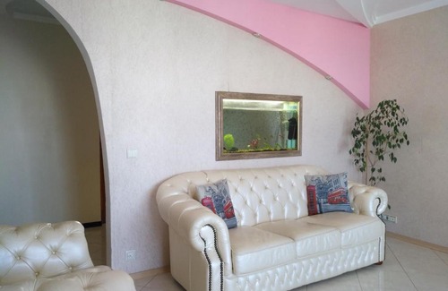 Baltiysk Apartment | Pet-Friendly Apartment Deluxe Just Steps from the Sea