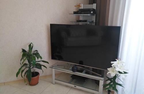 Baltiysk Apartment | Pet-Friendly Apartment Deluxe Just Steps from the Sea